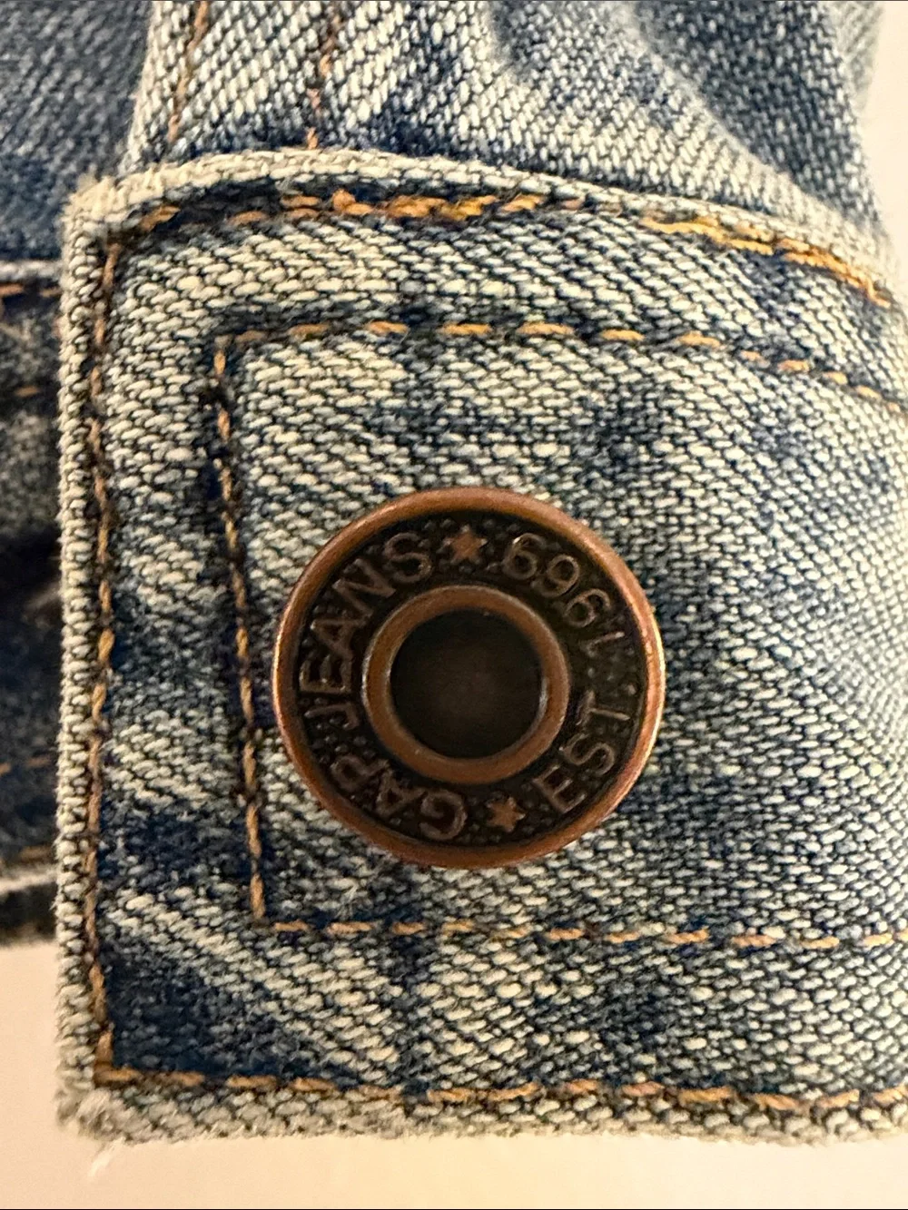 Vintage Kid’s Gap Blue Denim Jean Jacket - Size M (7-8)